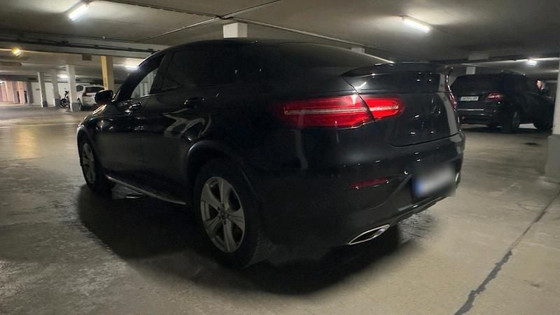 Gebraucht Mercedes GLC250 AMG line 211 PS (155 kW) 2019 Schwarz Coupé