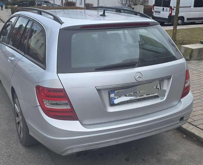 Gebraucht Mercedes C200 Elegance 136 PS (100 kW) 2011 Silber Kombi