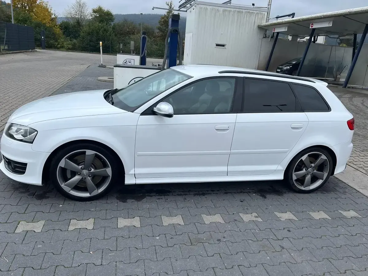 Gebraucht Audi S3 265 PS (194 kW) 2010 Weiß Kleinwagen