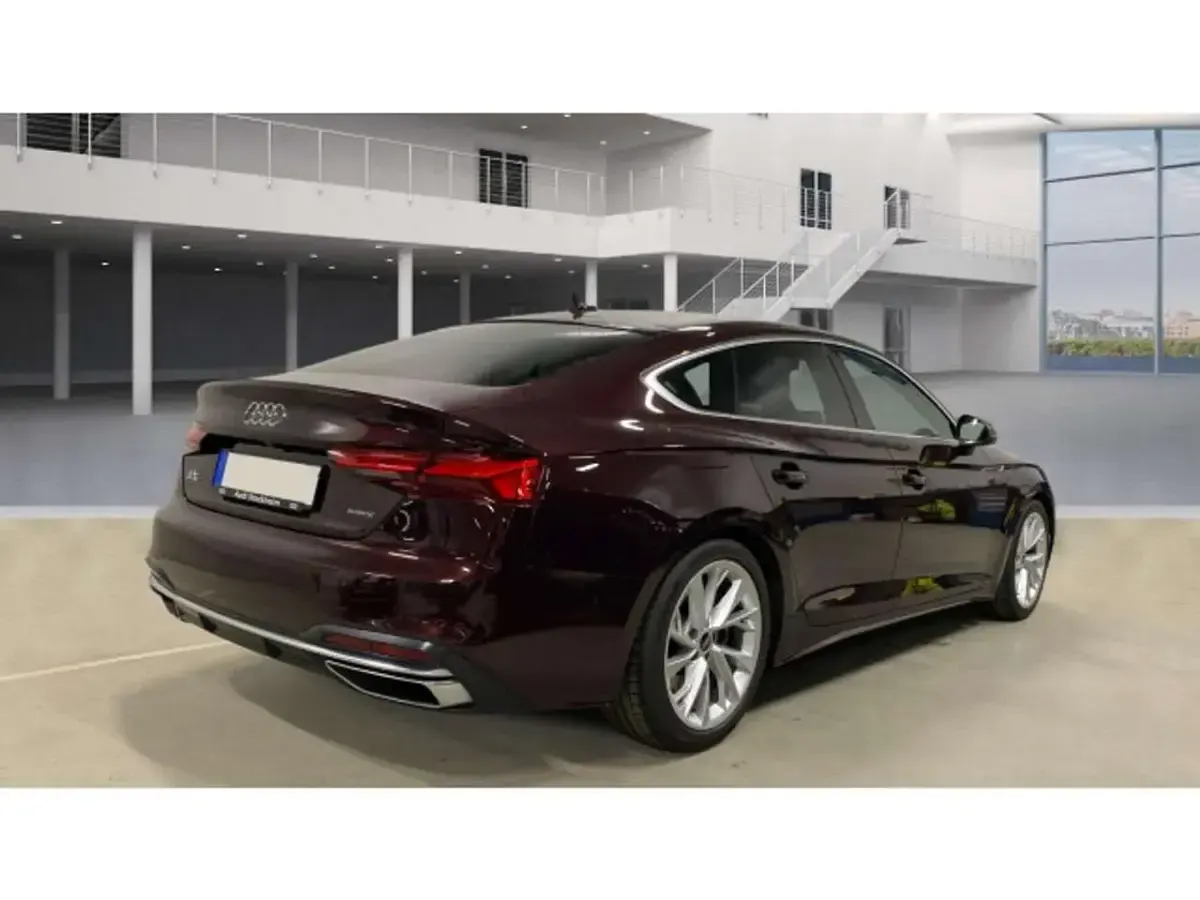 Gebraucht Audi A5 Advanced 265 PS (194 kW) 2023 Shirazrot perleffekt Coupé