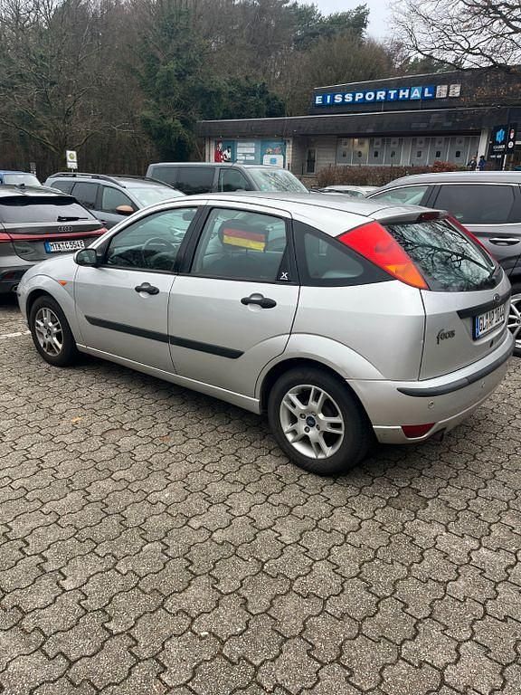 Usata Ford Focus 101 CV (74 kW) 2004 Grigio Berlina