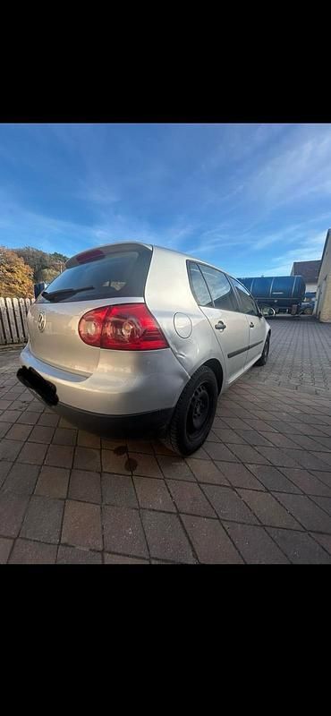 Gebraucht VW Golf V 75 PS (55 kW) 2004 Silber Kleinwagen