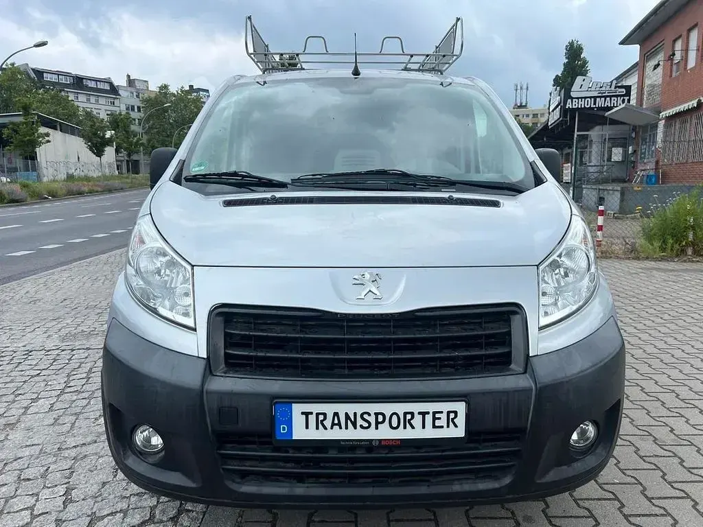 Gebraucht Peugeot Expert 128 PS (94 kW) 2015 Lack weiss banquise/deckende Van