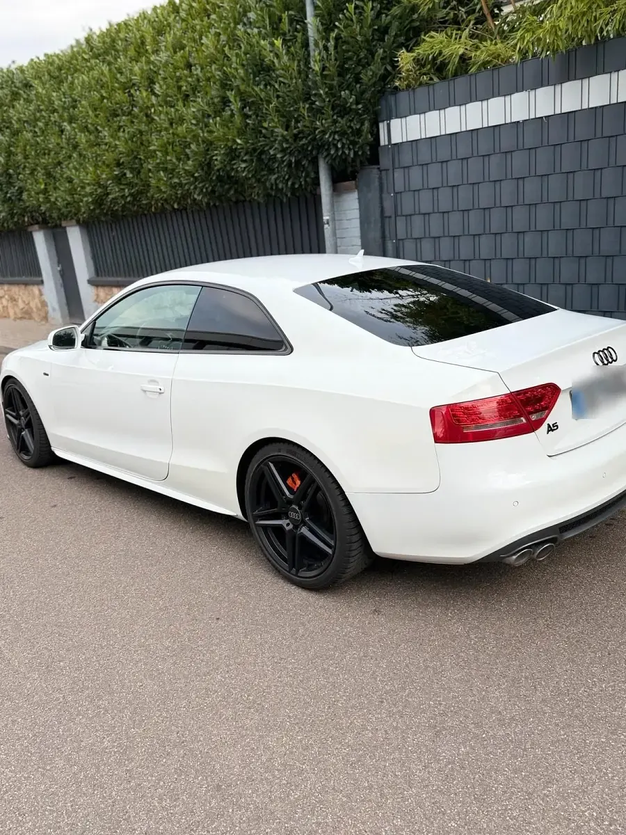 Gebraucht Audi A5 S-Line 2011 Weiß Coupé