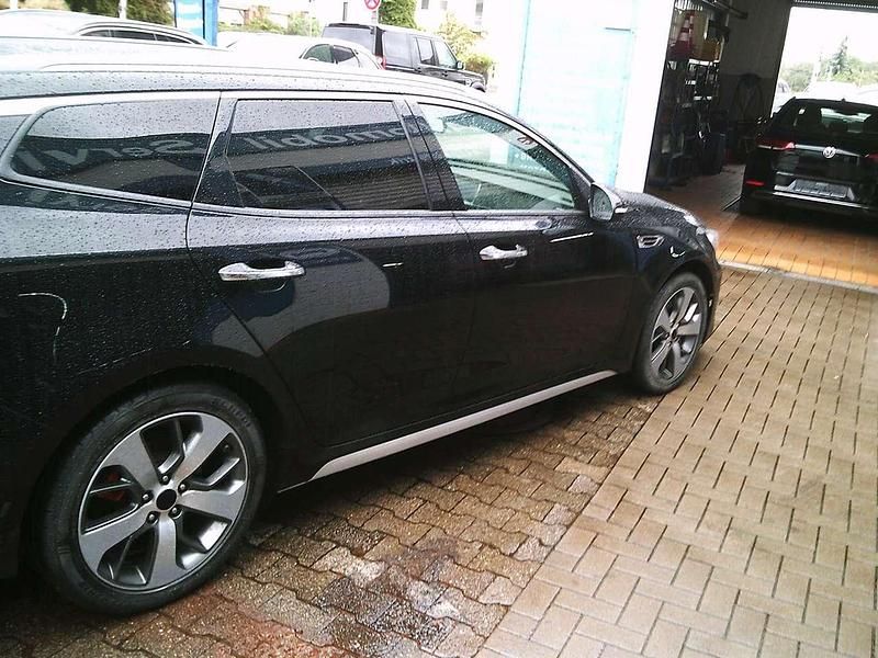 Gebraucht Kia Optima Edition 7 141 PS (103 kW) 2017 Zilinaschwarz met. Kombi