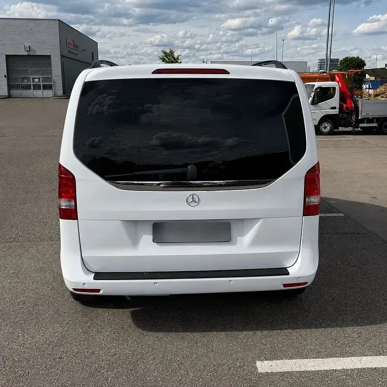 Gebraucht Mercedes V250 190 PS (139 kW) 2019 Weiß Van / Kleinbus