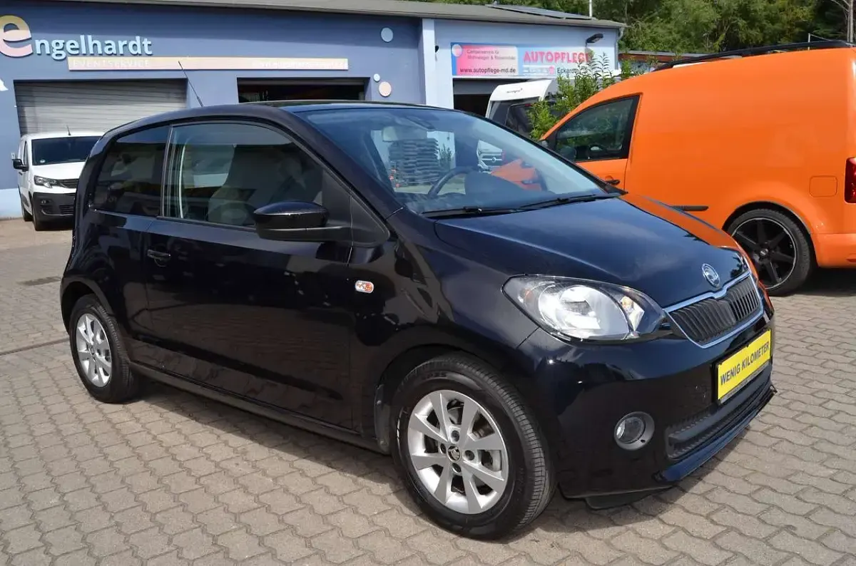 Gebraucht Skoda Citigo Elegance 75 PS (55 kW) 2012 Deepschwarz perleffekt Kleinwagen