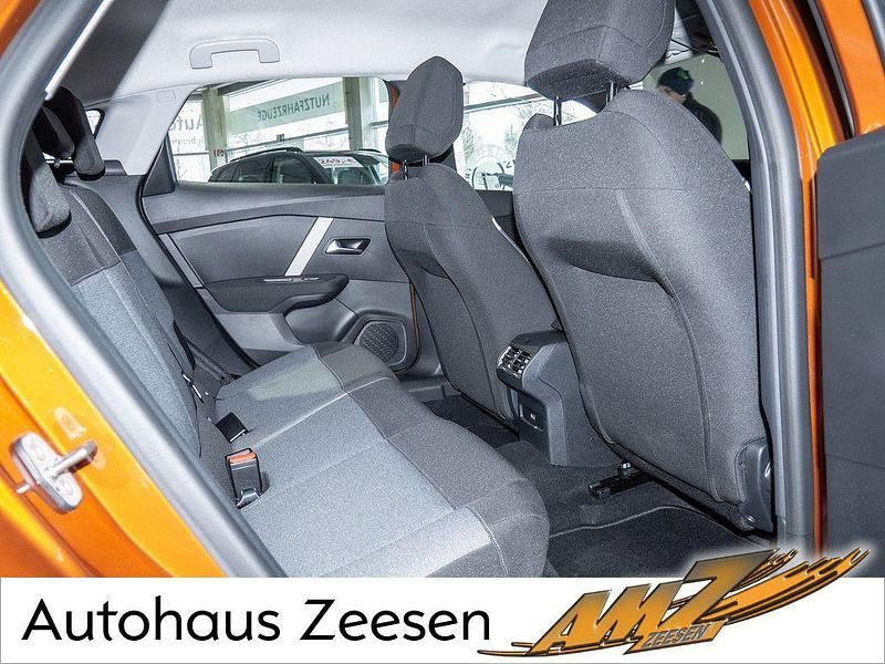 Gebraucht Citroën C4 Feel 131 PS (96 kW) 2022 Braun Limousine