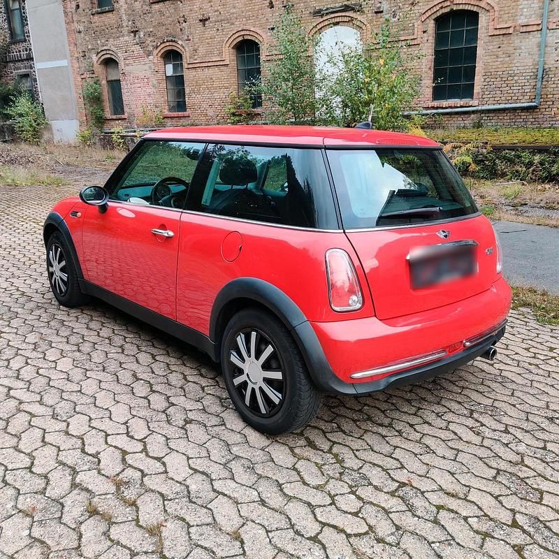 Gebraucht Mini ONE 90 PS (66 kW) 2006 Rot Kleinwagen