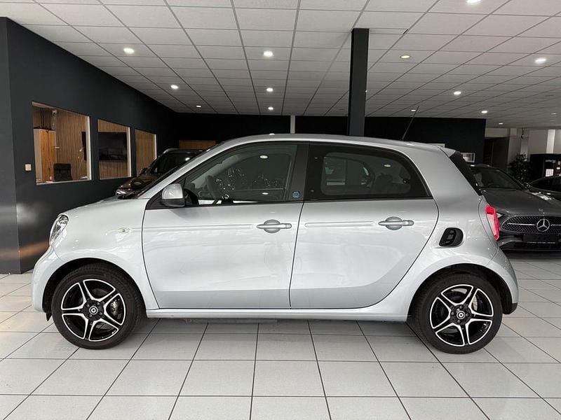Gebraucht Smart ForFour Electric Drive 60 kW (82 PS) 2022 Silber Limousine