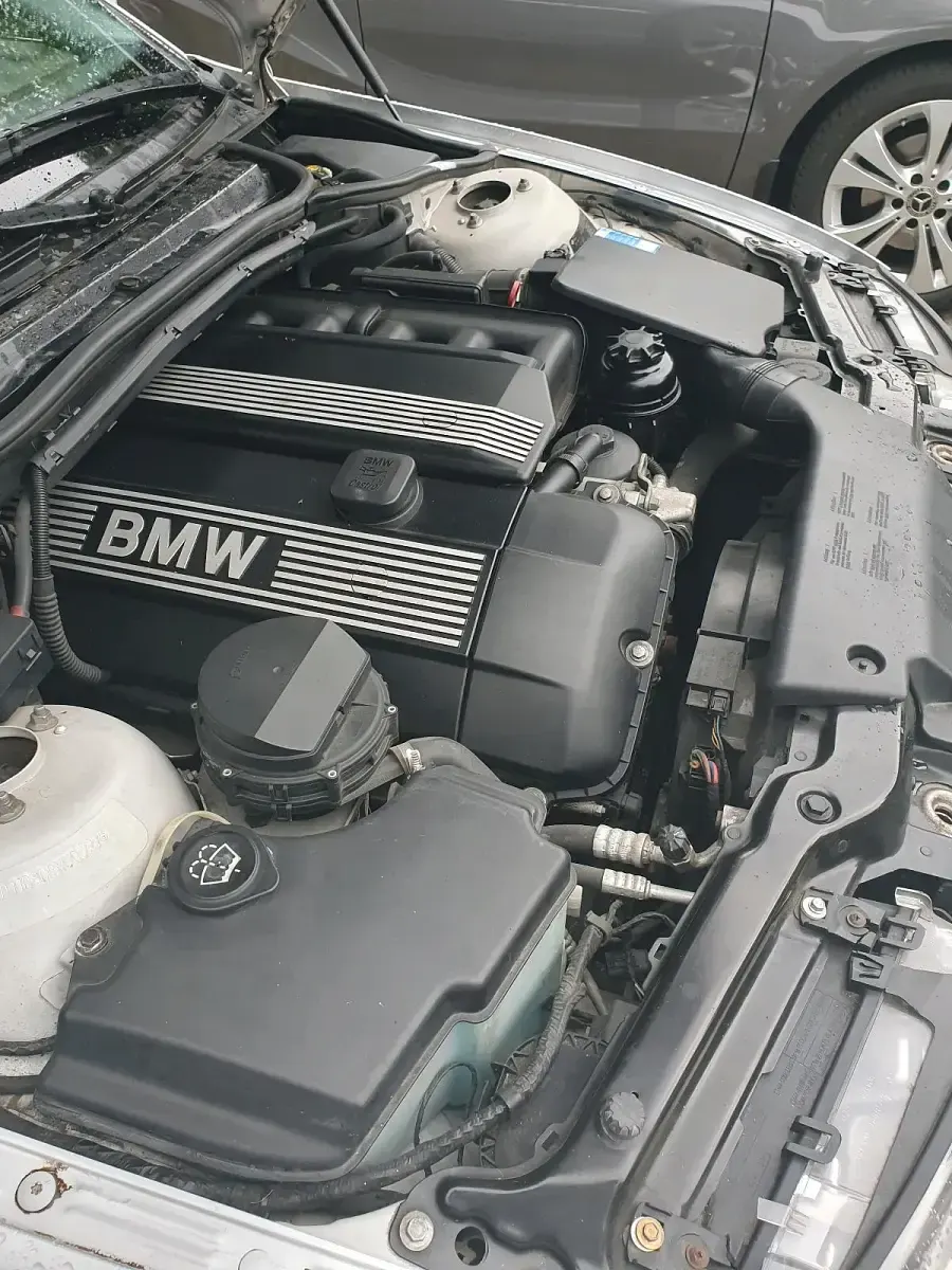 Gebraucht BMW 320 170 PS (125 kW) 2003 Silber Coupé