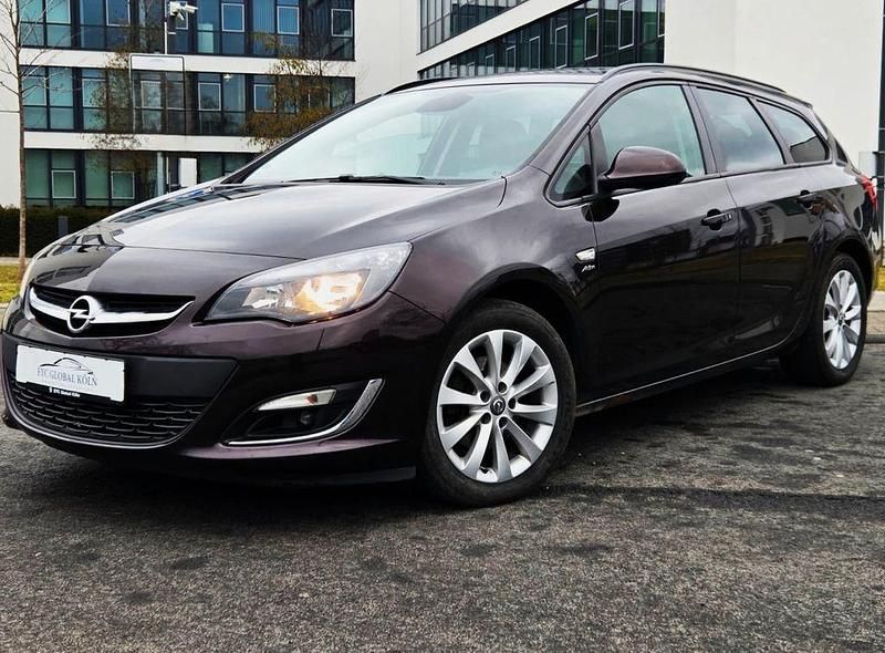 Gebraucht Opel Astra Active 165 PS (121 kW) 2013 Braun Kombi