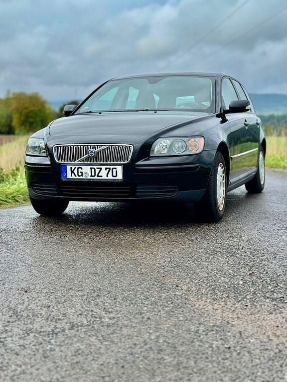 Schwarz Gebraucht 2007 Volvo V50 Kinetic Kombi | 1.700 € (Superpreis) - Bild 1/4