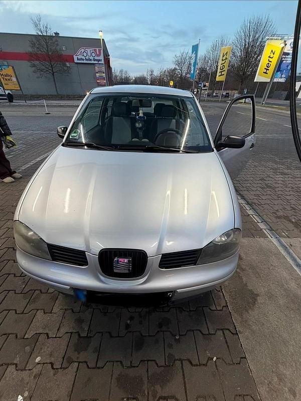 Second-hand Seat Arosa 2003 Negru Hatchback