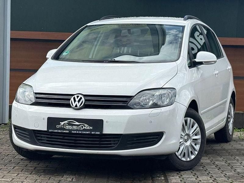Weiß Gebraucht 2009 VW Golf Plus Cross Comfortline Van / Kleinbus | 3.980 € (Fairer Preis) - Bild 1/3