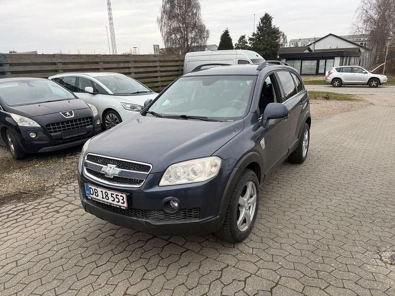 Gebraucht Chevrolet Captiva LT 150 PS (110 kW) 2009 Grau SUV