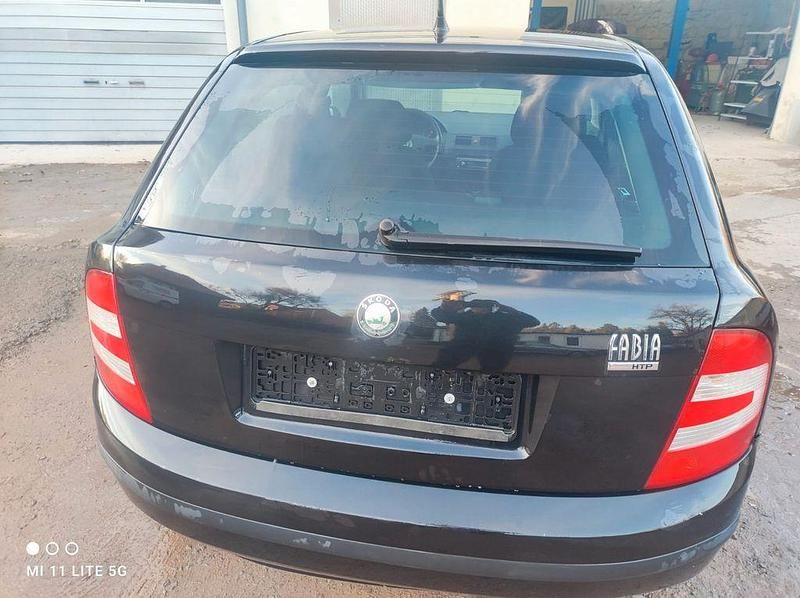 Gebraucht Skoda Fabia Classic 54 PS (39 kW) 2005 Schwarz Limousine