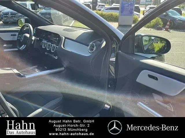 Gebraucht Mercedes GLA200 AMG 163 PS (119 kW) 2025 Schwarz SUV
