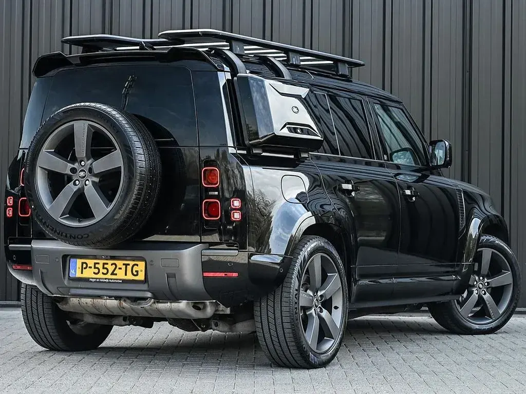 Occasion Land Rover Defender SE 404 ch (297 kW) 2022 Noir SUV