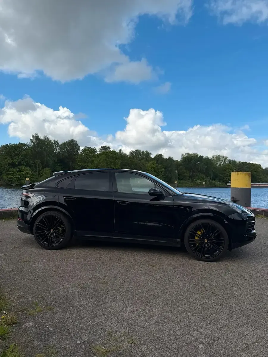 Gebraucht Porsche Cayenne Coupe 340 PS (250 kW) 2020 Schwarz Coupé