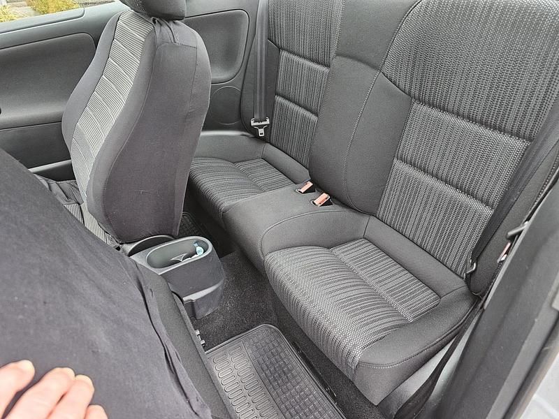 Gebraucht Peugeot 207 101 PS (74 kW) 2013 Silber Cabrio