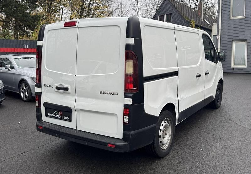 Gebraucht Renault Trafic Komfort 120 PS (88 kW) 2021 Weiß Van / Kleinbus