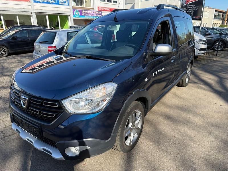 Gebraucht Dacia Dokker Stepway 102 PS (75 kW) 2019 Blau Van / Kleinbus