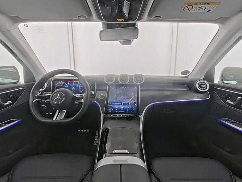 Gebraucht Mercedes GLC200 AMG 227 PS (166 kW) 2024 Hightechsilber (metallic) SUV