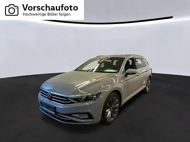 Gebraucht VW Passat Business 150 PS (110 kW) 2024 Grau Kombi