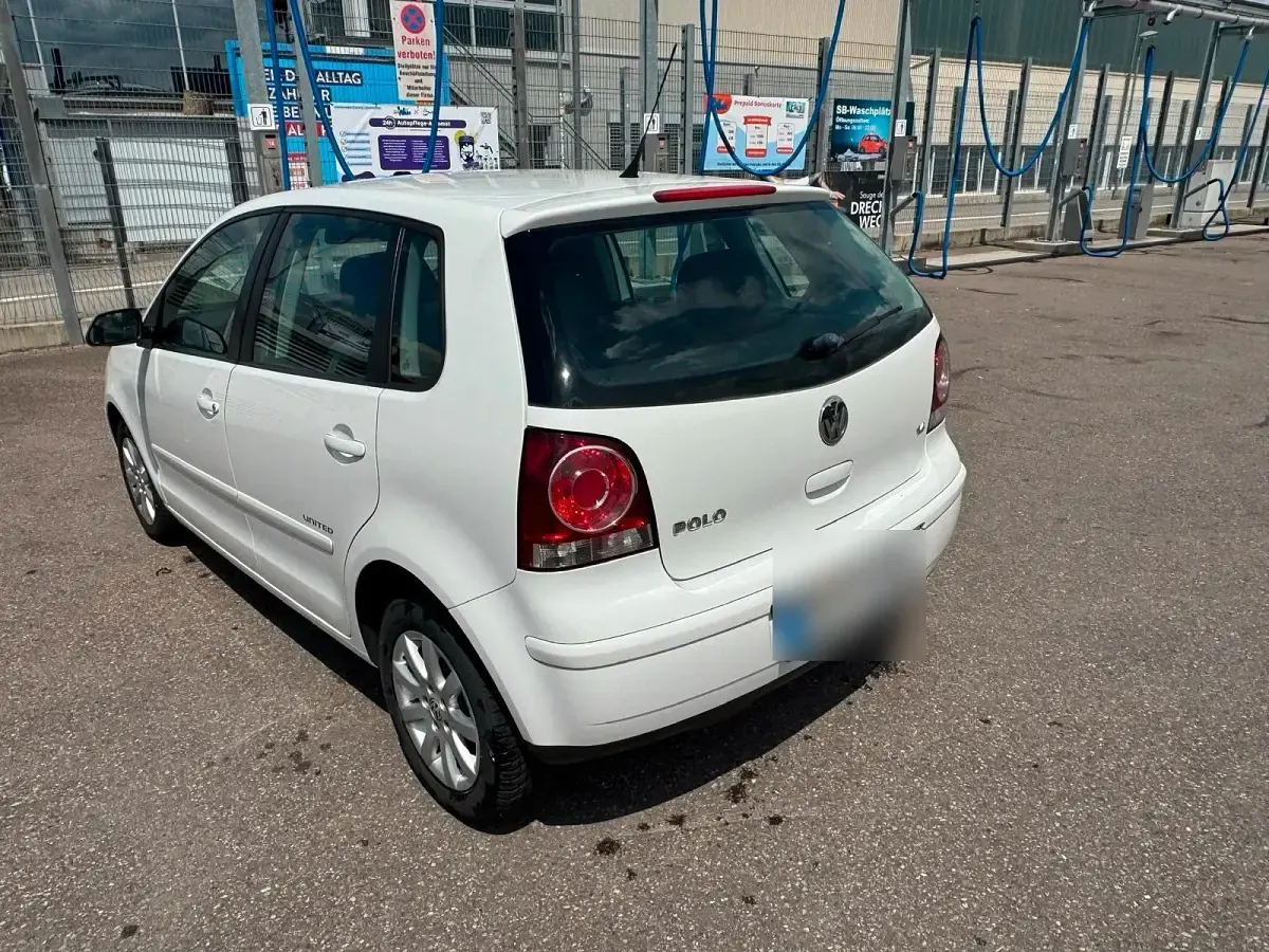Gebraucht VW Polo 80 PS (58 kW) 2010 Weiß Kleinwagen