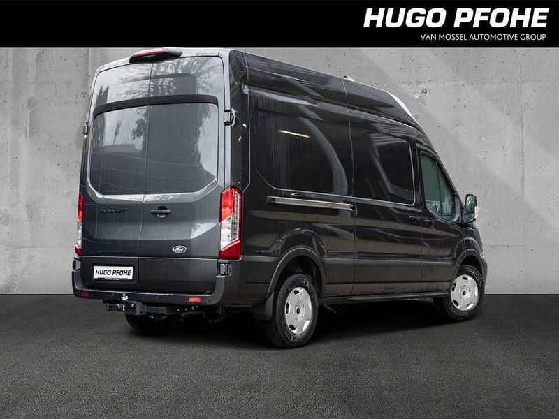 Gebraucht Ford Transit Trend 131 PS (96 kW) 2024 Grau Limousine