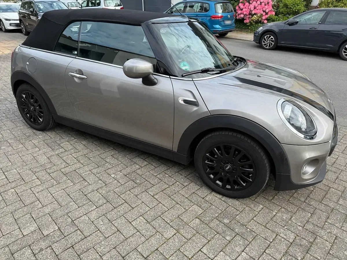 Gebraucht Mini One Cabriolet 102 PS (75 kW) 2020 Grau Cabrio