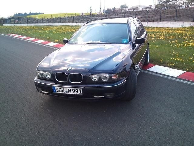 Gebraucht BMW 530 184 PS (135 kW) 1999 Blau Kombi