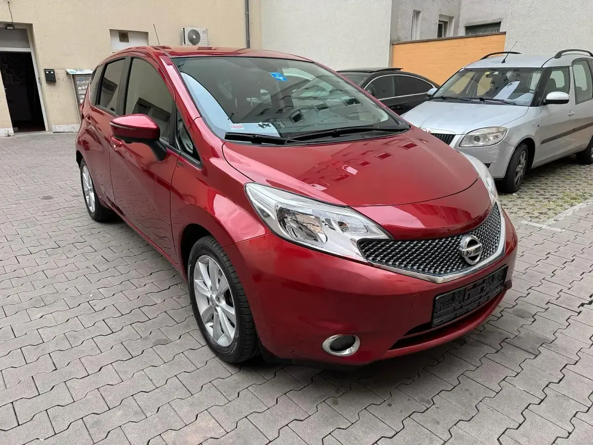 Gebraucht Nissan Note 90 PS (66 kW) 2013 Rot Kleinwagen