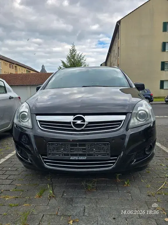 Gebraucht Opel Zafira 125 PS (91 kW) 2012 Schwarz Van / Kleinbus