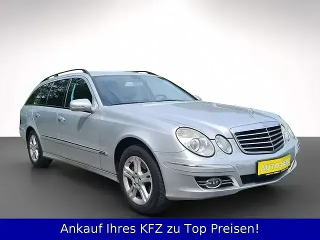 Gebraucht Mercedes E200 Avantgarde 184 PS (135 kW) 2008 Iridiumsilber Kombi