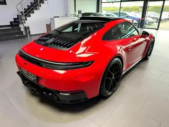 Gebraucht Porsche 911 Carrera GTS 541 PS (397 kW) 2025 Rot Limousine