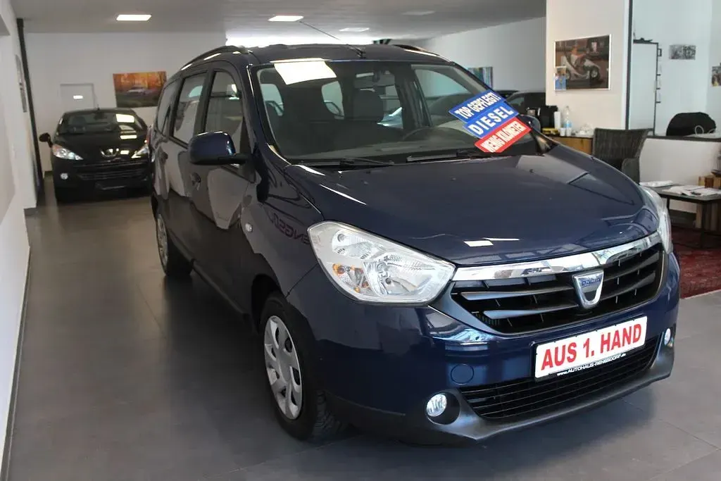 Gebraucht Dacia Lodgy Lauréate 107 PS (78 kW) 2012 Blau Van / Kleinbus
