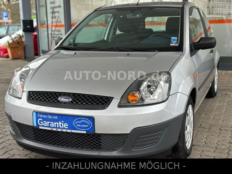 Silber Gebraucht 2006 Ford Fiesta Ambiente Kleinwagen | 2.690 € (Etwas zu teuer) - Bild 1/4