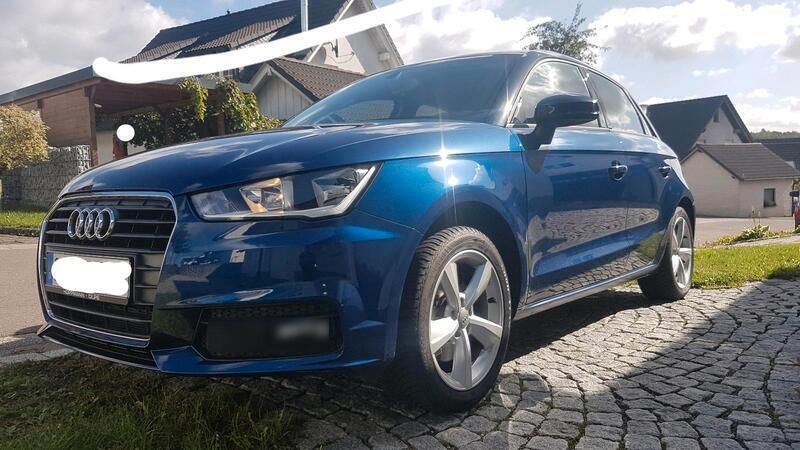 Blau Gebraucht 2017 Audi A1 S-Line Kleinwagen | 15.200 € (Fairer Preis) - Bild 1/4