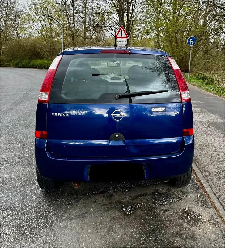 Second-hand Opel Meriva 105 CP (77 kW) 2003 Albastru Monovolum