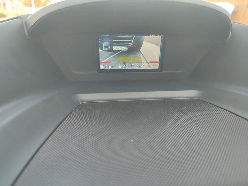 Gebraucht Ford C-MAX Titanium 140 PS (102 kW) 2014 Silber Van / Kleinbus