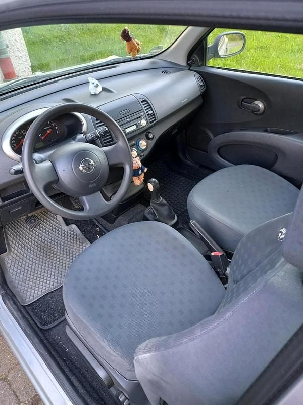 Gebraucht Nissan Micra 75 PS (55 kW) 2003 Silber Kleinwagen