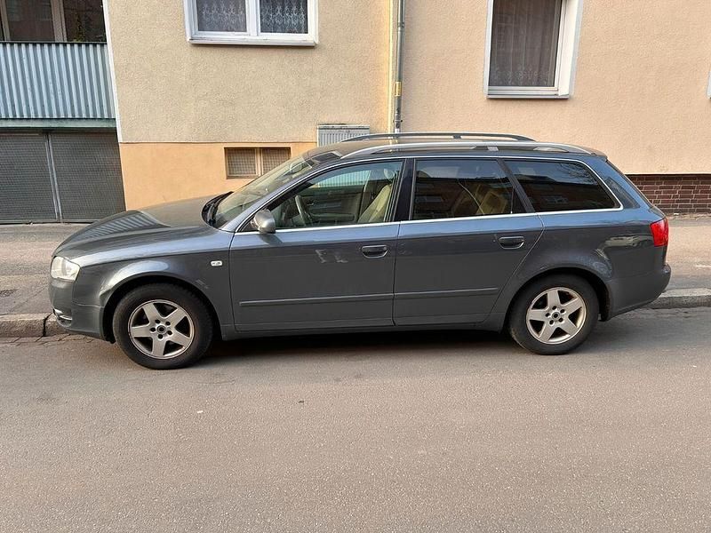 Gebraucht Audi A4 116 PS (85 kW) 2005 Grau Kombi