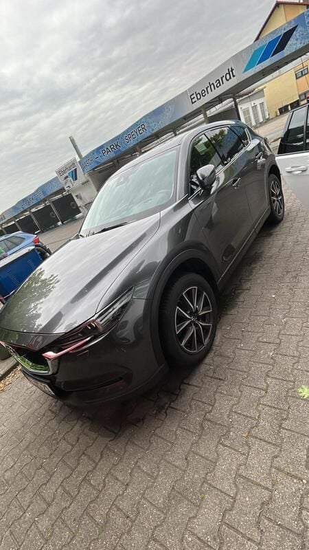 Grau Gebraucht 2017 Mazda CX-5 Sports-Line SUV | 19.500 € (Etwas zu teuer) - Bild 1/4