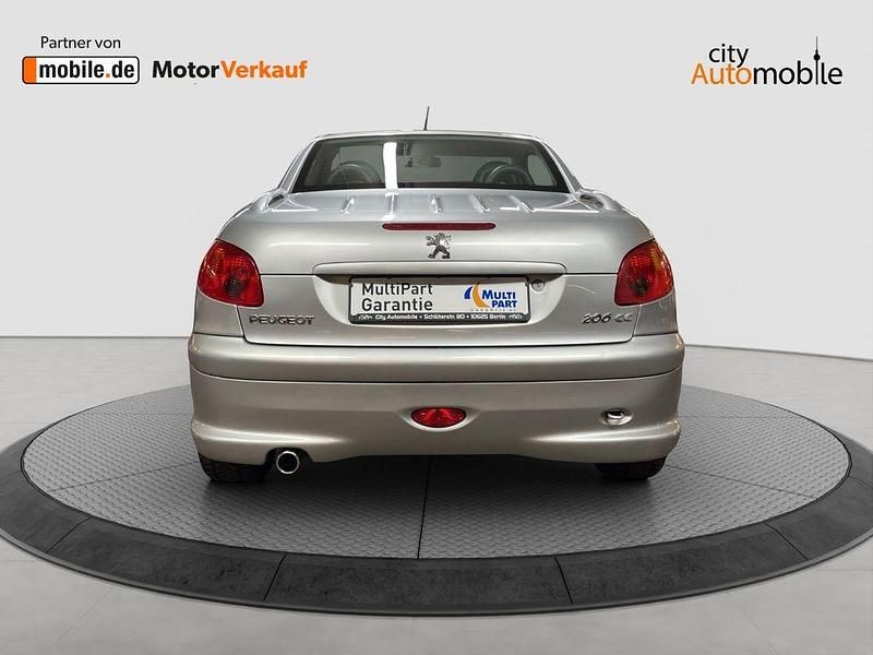 Gebraucht Peugeot 206 CC Platinum 109 PS (80 kW) 2005 Grau Cabrio