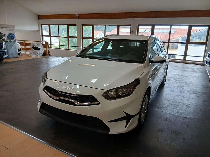 (wd) casa white s Neu 2025 Kia Ceed Sportswagon Kombi | 25.000 € (Fairer Preis) - Bild 1/4