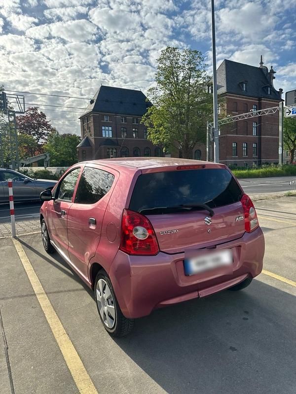 Gebraucht Suzuki Alto 68 PS (50 kW) 2010 Andere farben Kleinwagen