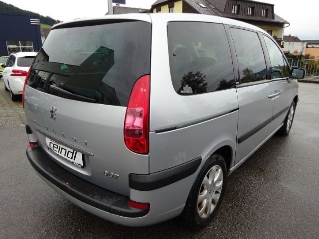 Gebraucht Peugeot 807 Premium 130 PS (95 kW) 2005 Silber Van / Kleinbus