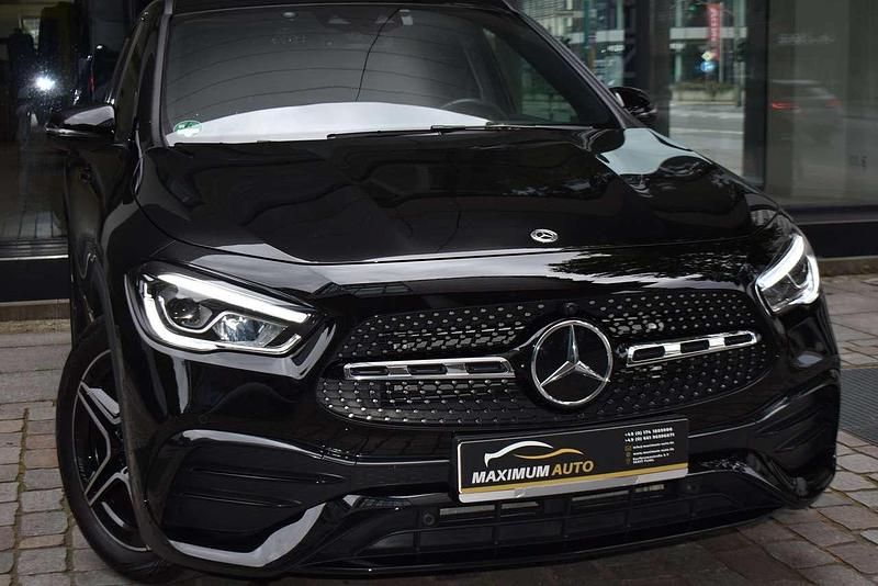 Schwarz Gebraucht 2022 Mercedes GLA180 AMG SUV | 36.300 € (Fairer Preis) - Bild 1/4